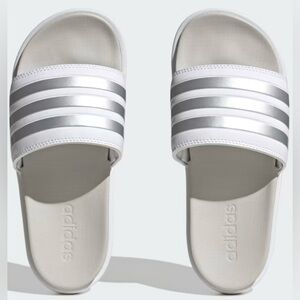 NEW w/box size 7 adidas - white ADILETTE PLATFORM SLIDES